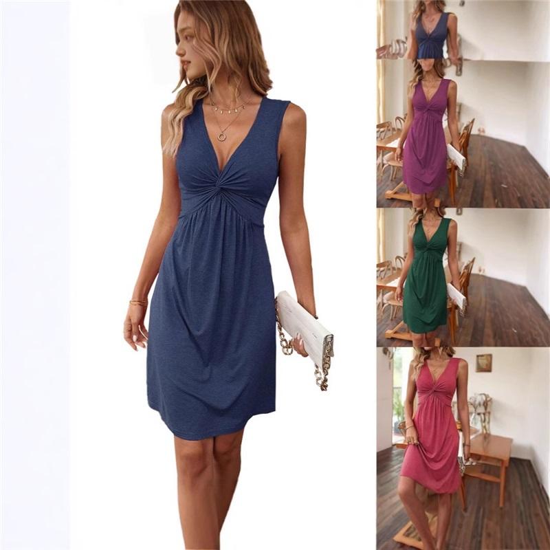 European And American Style Ladies Summer Long Skirt Sleeveless V-neck Design Sense Chest Kink Pleated Waist Dress