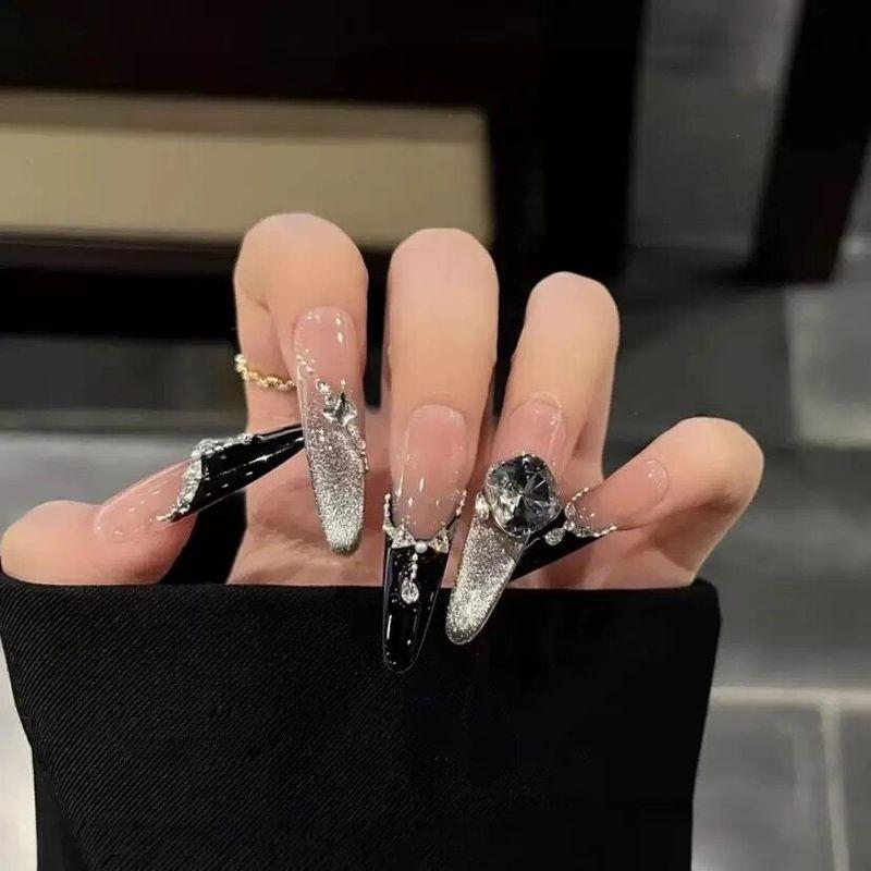 Handmade Wearable Nails with a High-End Feel, Cat-Eye Nail Art, Versatile and Luxurious, Travel-Friendly, Brightening Effect, Handmade Nail Art