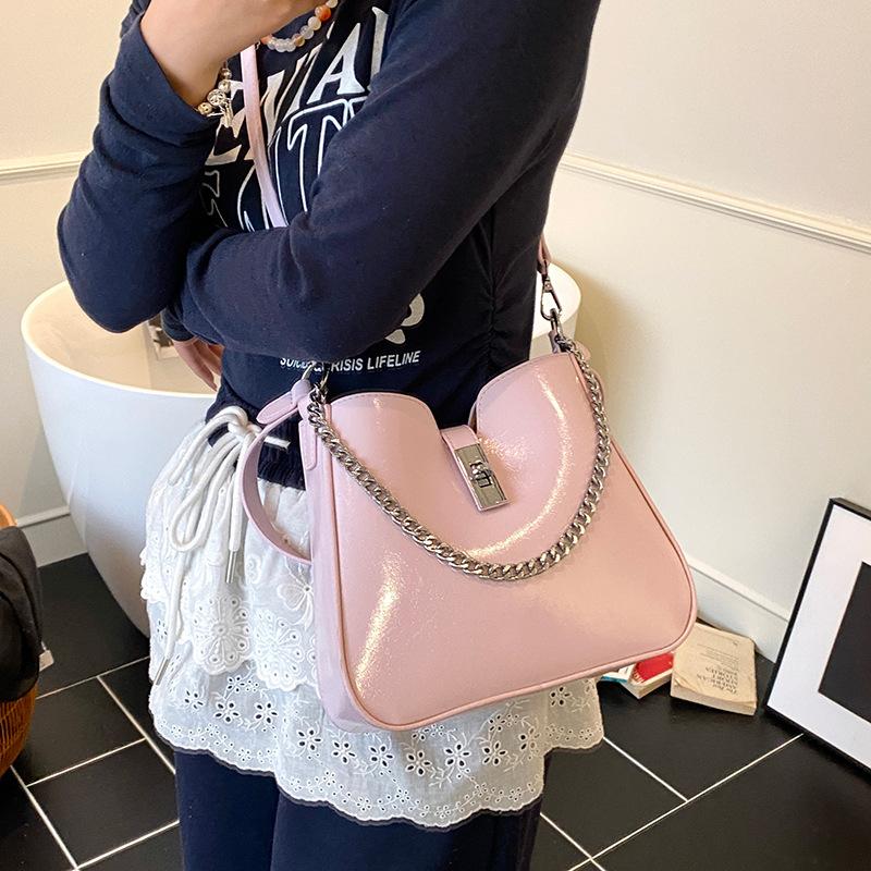 Fashion Chain Underarm Bag Women's  New Fashion Bucket Bag Simple Shoulder Messenger Bag
