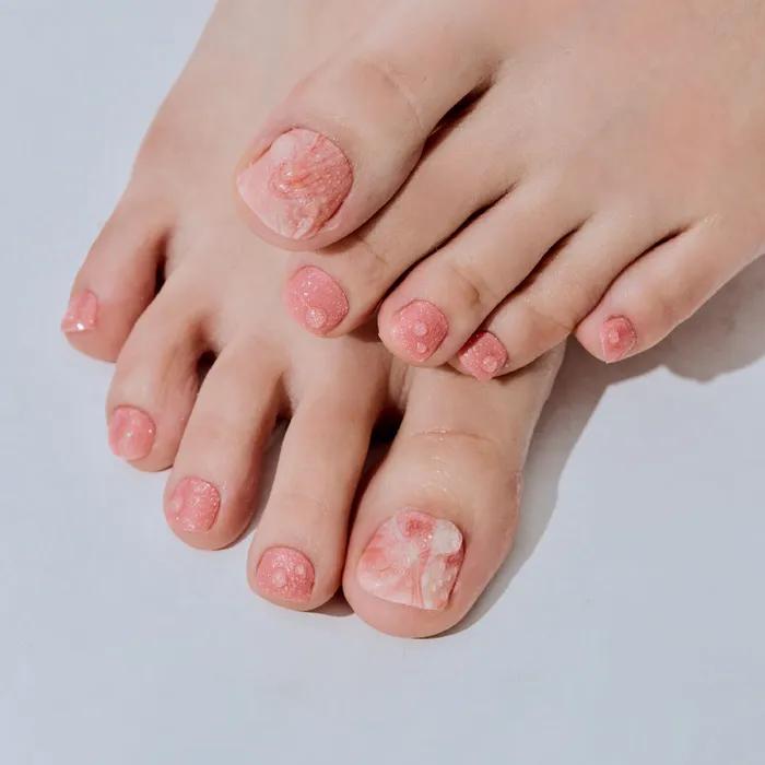 Georgia Peaches Gel Pedi