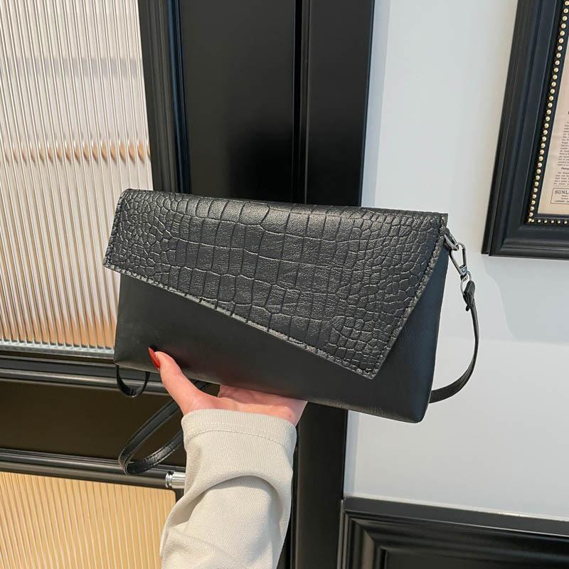 Softfaced Women's Bag Oblique Span Bag New Fashion Casual Shoulder Bag Largecapacity Envelope Bag Women's Mobile Phone Bag