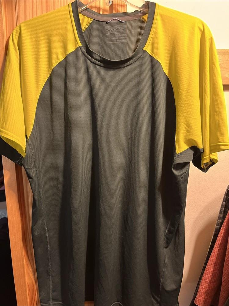 

Patagonia Capilene Lightweight Men’s L Baselayer SS Polyester Tee Shirt Green 3XL