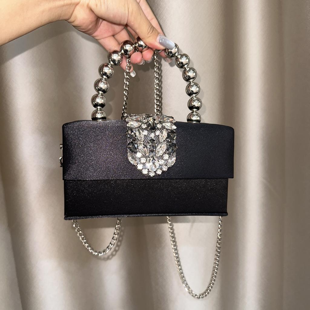 Shiny Diamond Square Bag Diamond Satin Pearl Gift Box Bag Handheld Messenger Bag Ladies Dinner Bag
