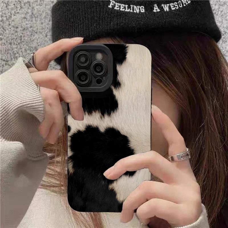 Creative Milk Cow Pattern Silicone Phone Case for iPhone 17 AIR 16 15 14 13 12 11 PRO MAX XSMAX XR 7 8 PLUS Y2K Silicone Cover