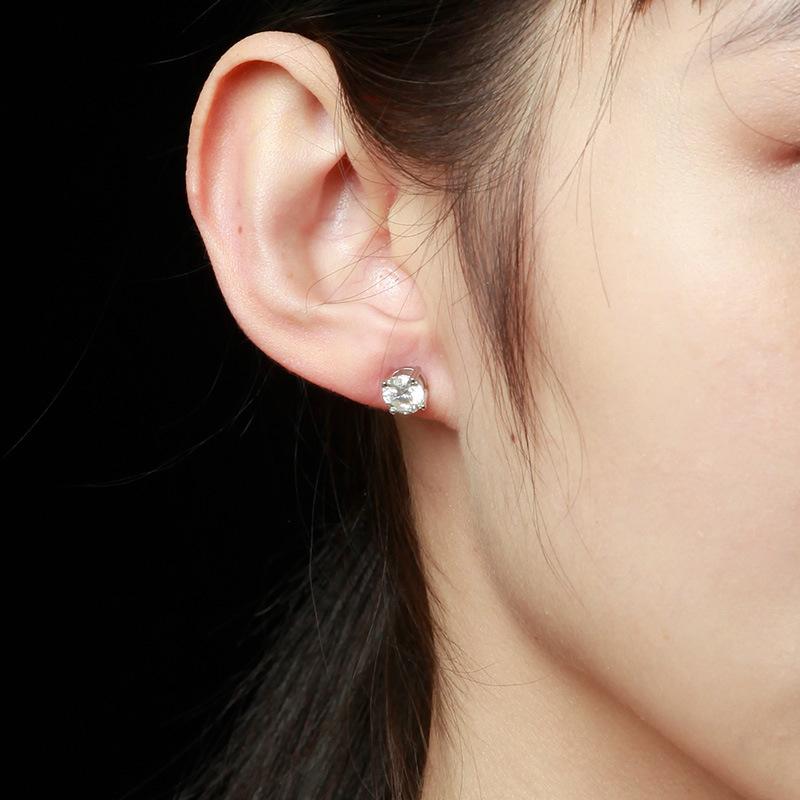 Classic Four-Claw Shiny Diamond Ear Studs S925 Sterling Silver