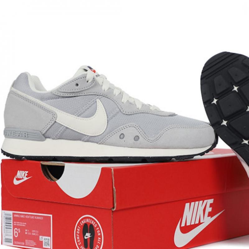 Nike Sneakers W Venture Runner