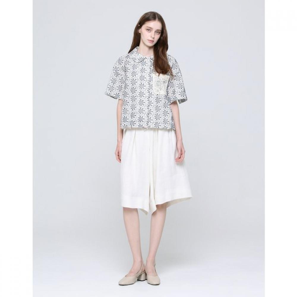 Son Jung Wan Flower Embroidery Pocket Blouse Zbl6262300