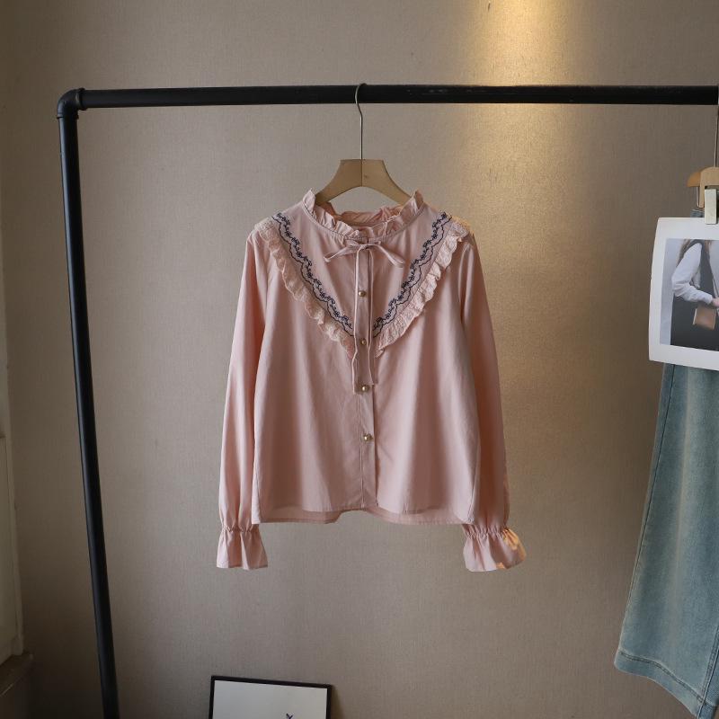 

Весна 2025 Корейская вышитая лоскутная женская рубашка с вырезом «сердечко» One Size розовый