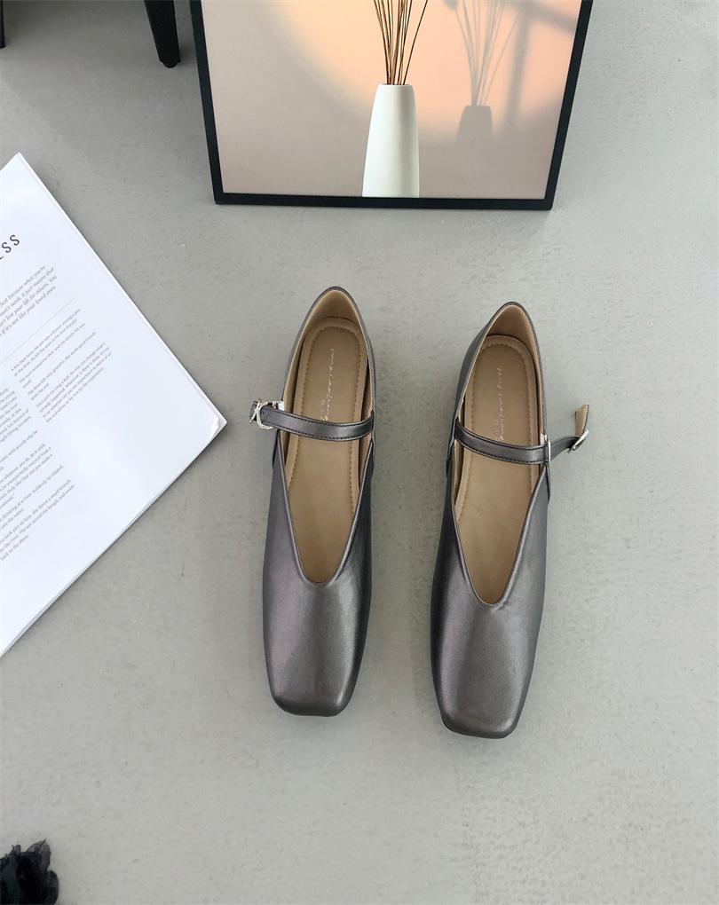 

French retro flat Mary Jane shoes children s 2025 new evening gentle wind soft sole shallow mouth commuter shoes 40