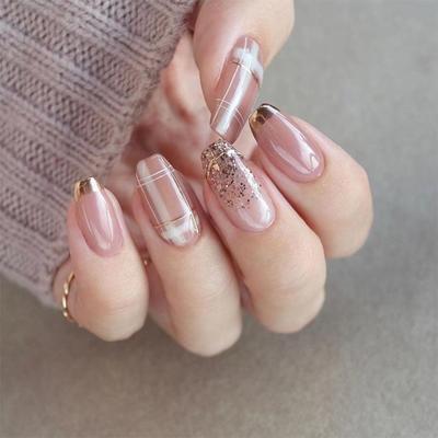 24 Stück kurze Kunstnägel zum Aufdrücken, glitzernde Maniküre-Nagelpflaster, 10 ml