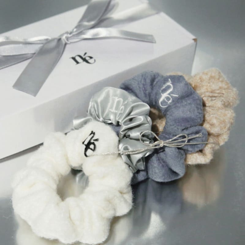 

ne ЗИМНЯЯ КОРОБКА СКРАНЧИ 001 (набор из 2/набор из 4) (set of 2)IV BOUCLE+BEIGE BOUCLE