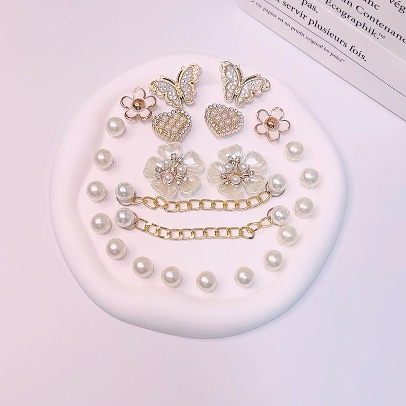 24PCS Luxury Shoe Charms Set Accessories Hole Shoe Buckle Diamond Butterfly Fiveleaf Flower Pearl Chain DIY Shoes Decorations