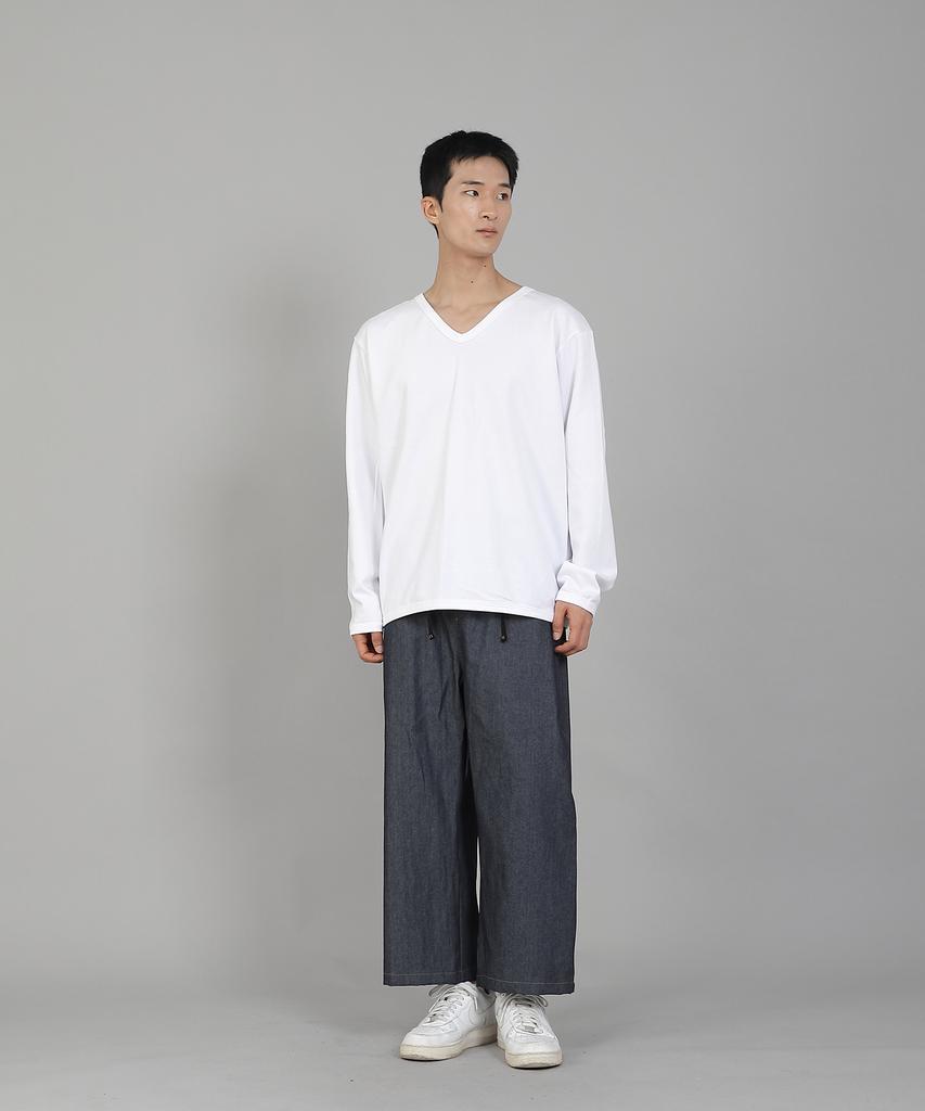 Seinteukeulu Plain V-Neck Sweatshirt Rvs-874 White