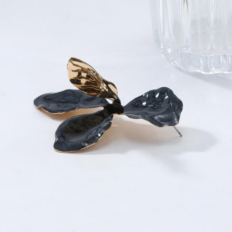 Sophisticated Earrings Ear Jewelry Flower Studs Earrings Unique Ear Pendant Alloy Texture Ear Pin for Fashion Lover