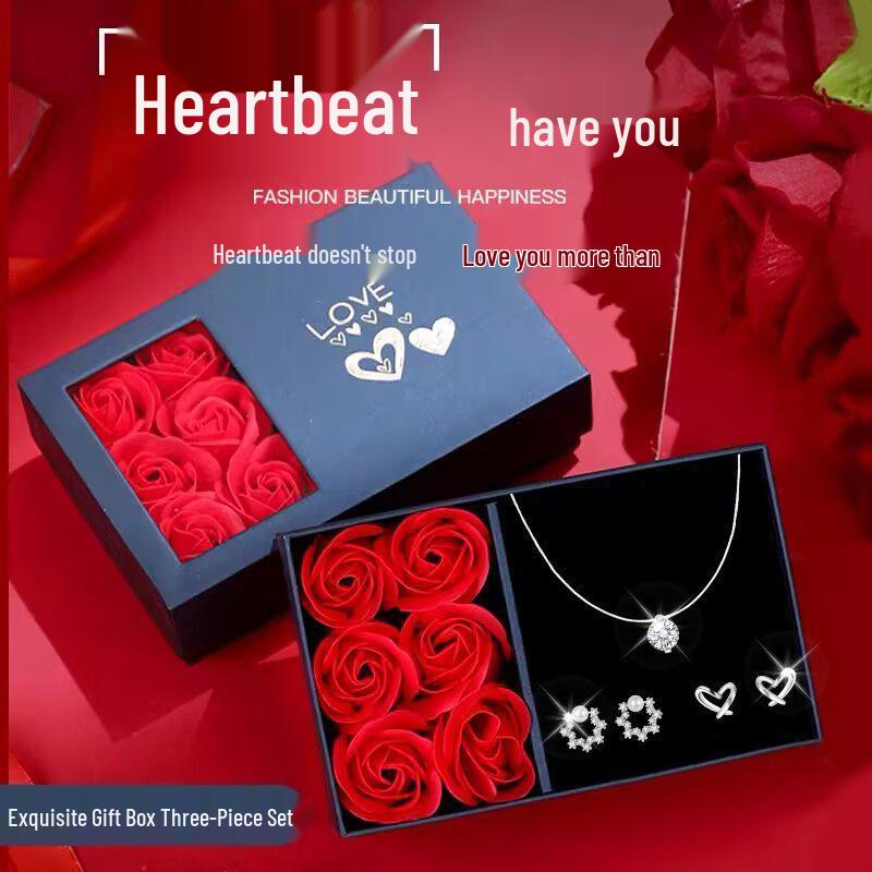 

925 Sterling Silver Love Heart Stud Earrings Set - High-End Gift for Birthdays & Christmas for Girlfriend 925 Sterling Silver