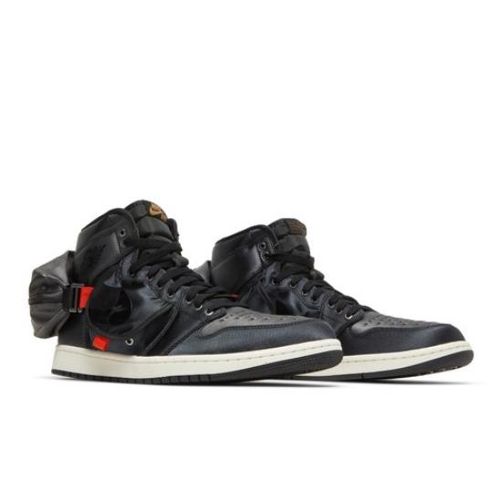 

Air Jordan 1 Retro High Utility Stash DN4336-001 EU 41 чорний