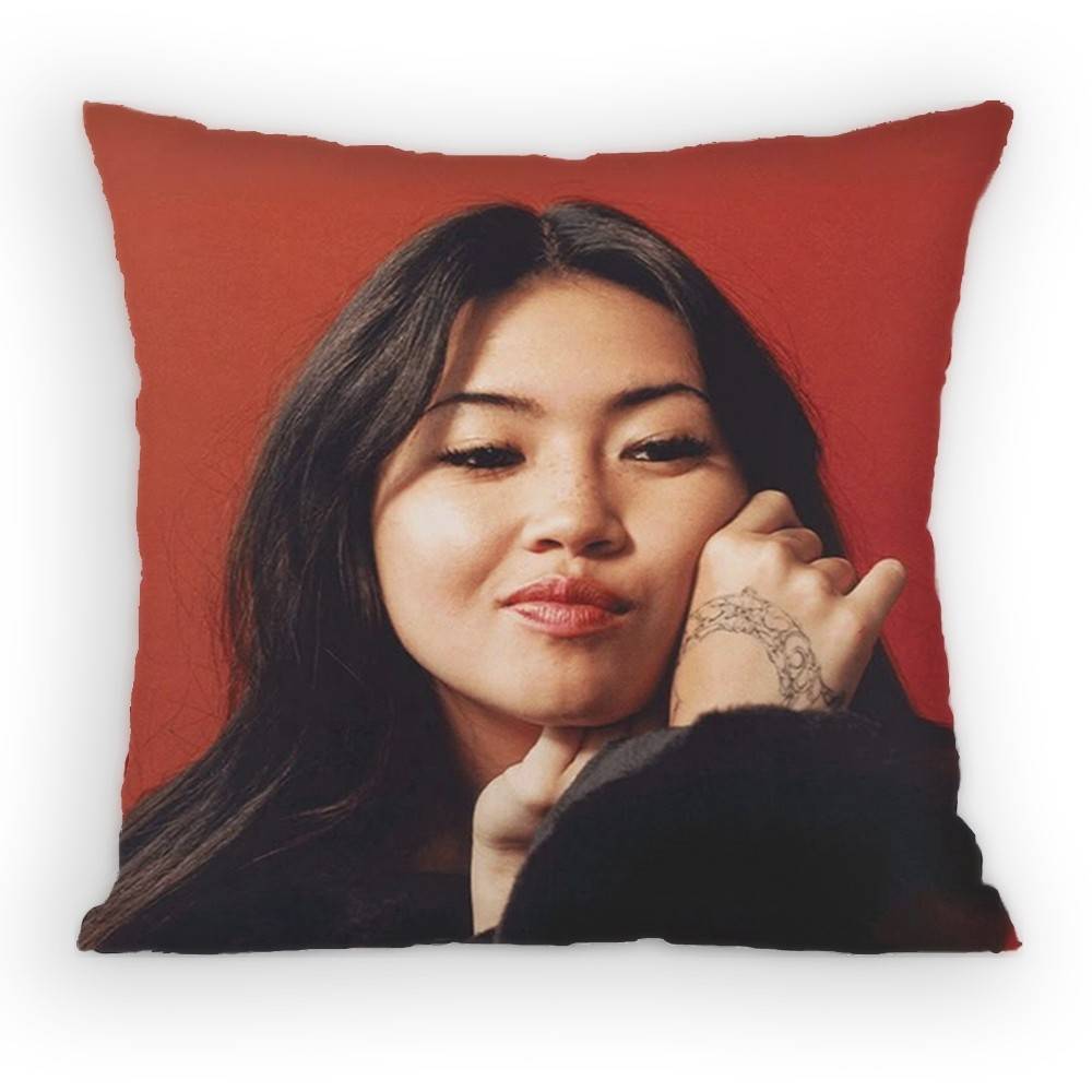 Singer B-Beabadoobee Pillow Case Sofa Living Room For Bedroom Car Headboard Backrest Cushion Square Cushion Nap Time Peach skin 18*18(CM)-1Pcs
