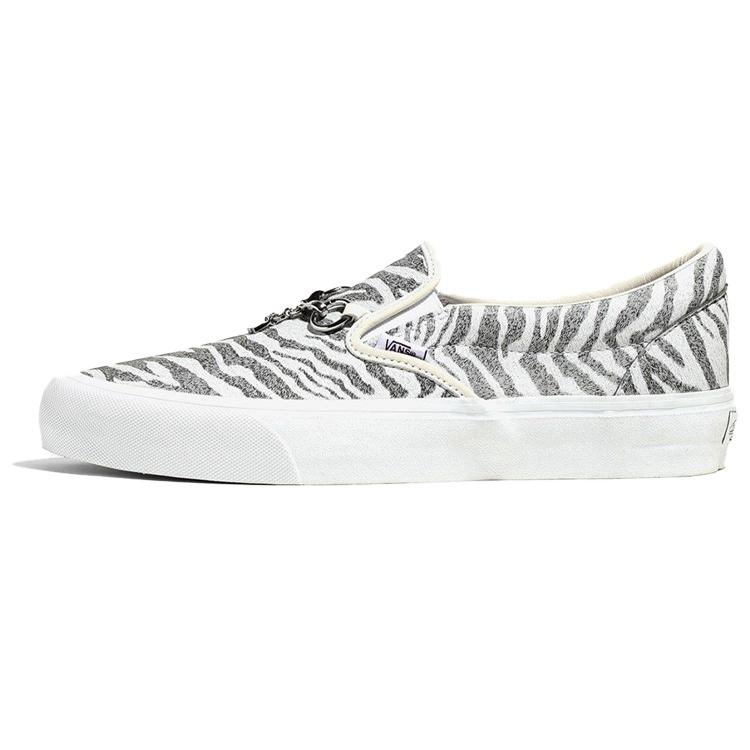 Vans Needles x Vault Classic Slip-On V  Animal Print - White  Men s VN0A3QXY2GT EU 36