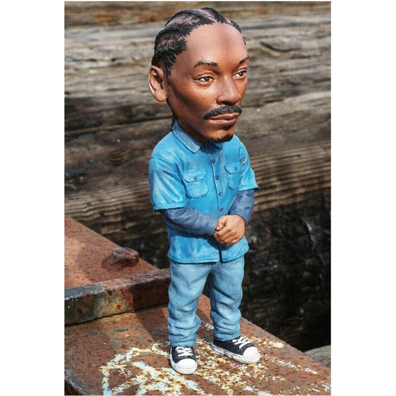 

Fun Hip Hop Rapper Funny Bro Figurine Model Resin Statue Home Indoor Outdoor Sculptures Car Decoration Garden Ornaments Gift for Kid Friendly