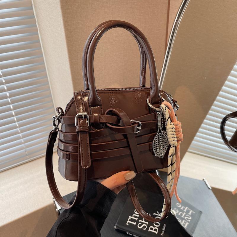 Fashion Small Bag Women's New Handbag Shoulder Bag Personalized Commuter Messenger Bag