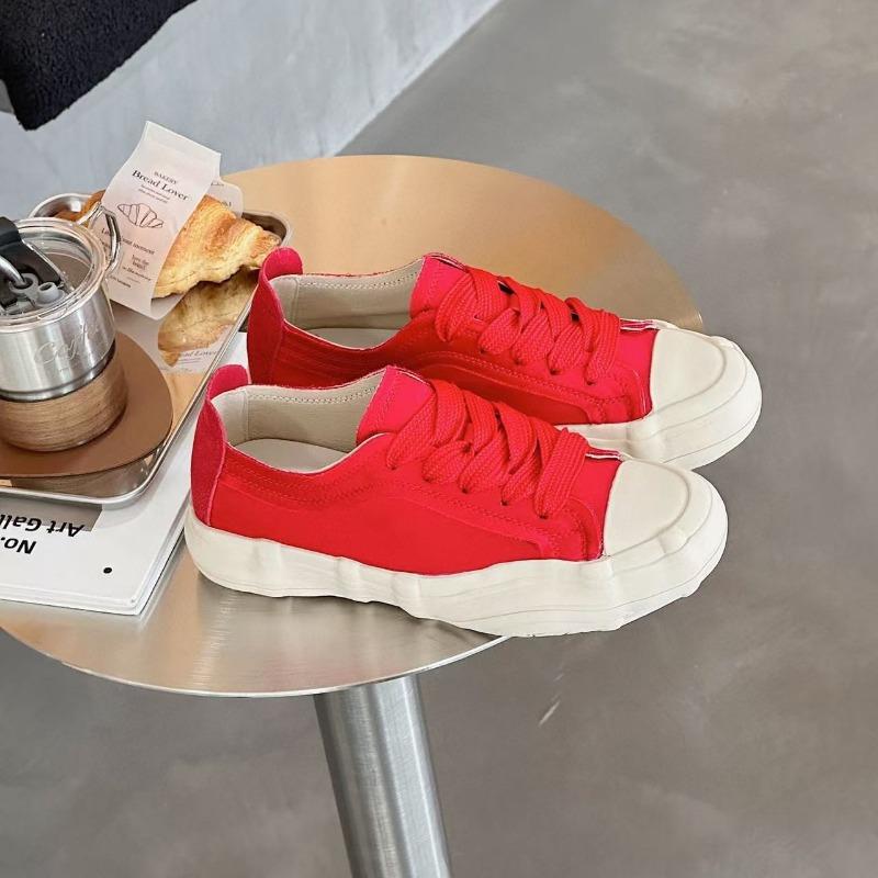 Neue atmungsaktive Retro-Canvas-Schuhe Damen Seidensatin runde Zehenpartie Schnürschuhe Auflösende Board-Schuhe Plateauschuhe Damen