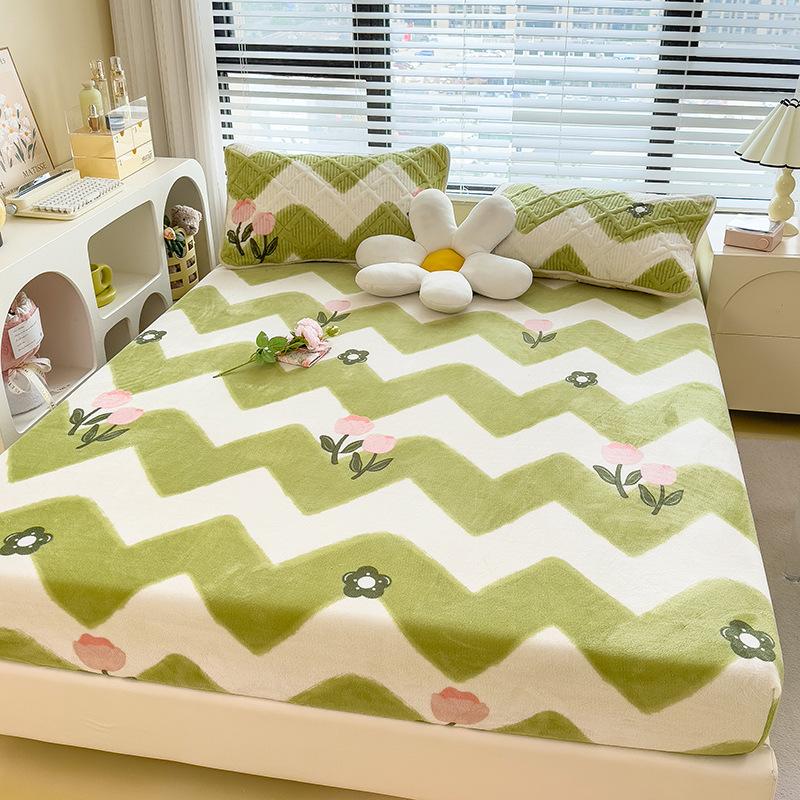 Class A New Thick Printed Milk Velvet Bed Sheet Student Dormitory Room Brushed Skin-friendly Mattress Bed Cover