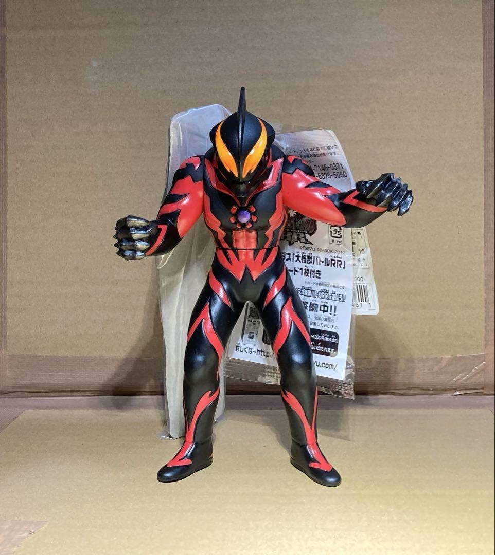 

[USED] Ultra Monster Series Soft Vinyl Belial (with tag, card, and Giga Battlenizer)