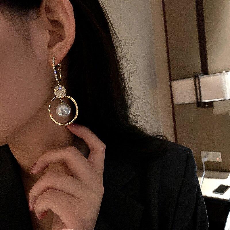 Fashion Korean Oversized White Drop Earrings for Women Bohemian Golden Round Zircon Wedding Earrings Jewelry Gift KTJ