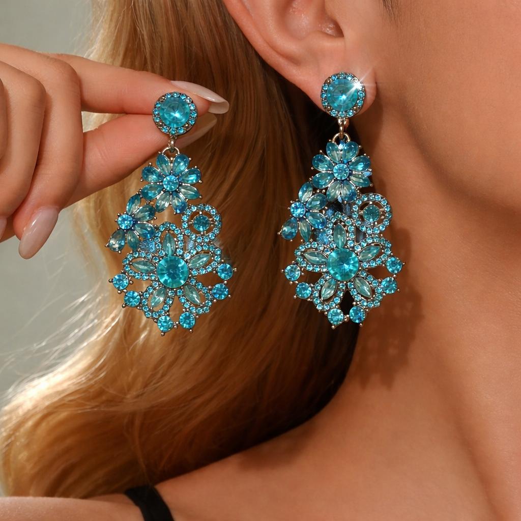 

Diamond shaped earrings, fashionable, light luxury, high-end, super Korean earrings, new bride earrings, earrings for women
