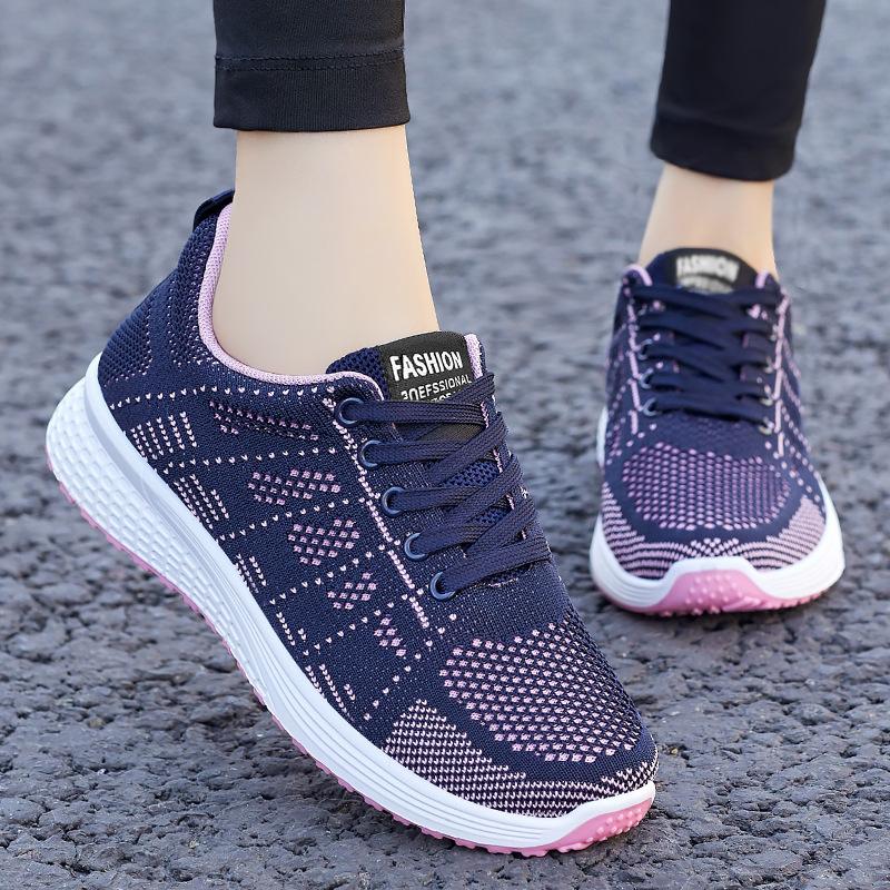 Fashion 2024 Spring New Women's Running Shoes Fabric Breathable Upper Soft Sole Casual Shoes Trendy Sports Shoes Women