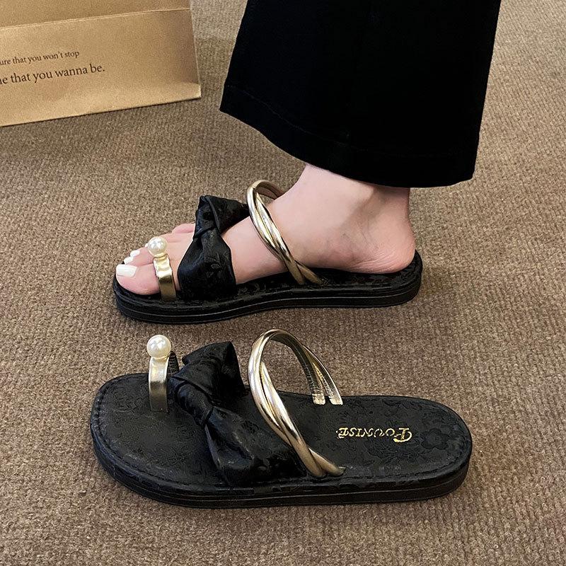 New Chinese Style with Skirt, Beach Shoes, Women's Summer Wear 2025 New Fairy Style Pearl Cover Toe Cool Slippers