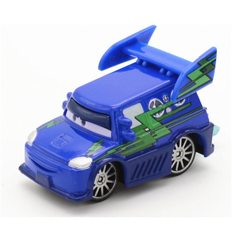 Pixar Cars 3 Nuevo Rayo McQueen Jackson Storm Smokey Modelo de Coche de Metal Fundido Regalo de Cumpleaños Juguete Para Niños