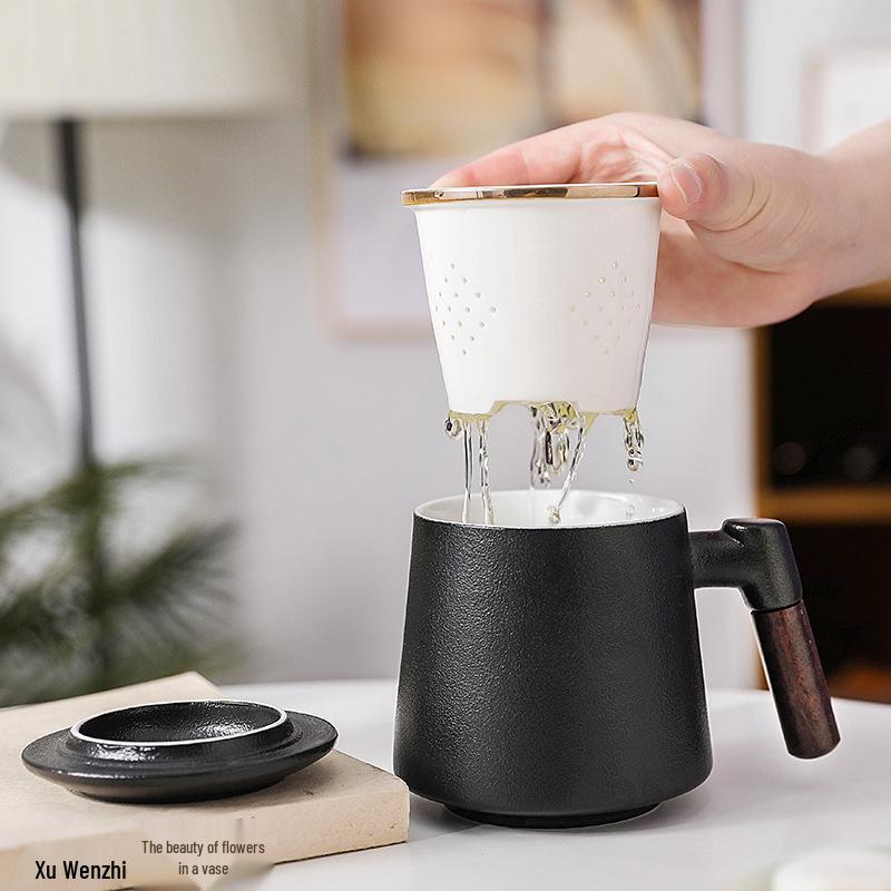 Wooden Handle Ceramic Filtered Tea Cup with Gift Box