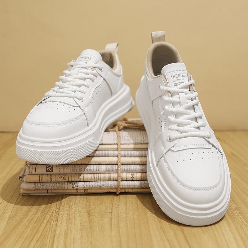 

Мужская обувь интернет-знаменитостей 2025 новая весенняя легкая мягкая подошва универсальные кеды мужские популярные спортивные и повседневные белые трендовые кроссовки 39