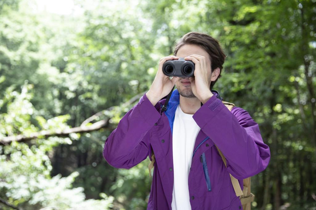 Canon BINOCULARS 10X20 IS Black Binoculars,