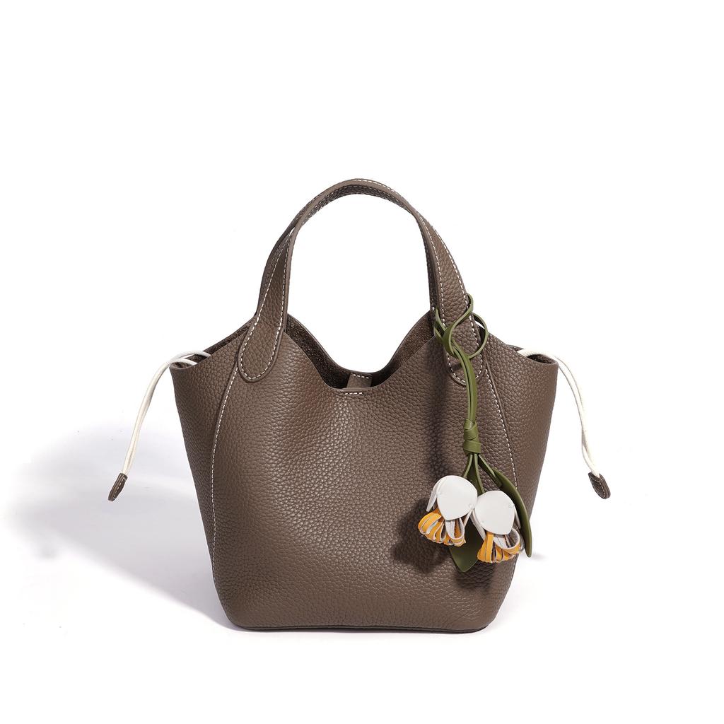 Leather fashion vegetable basket handbag premium light luxury bucket bag versatile commuter shoulder messenger bag women's bag