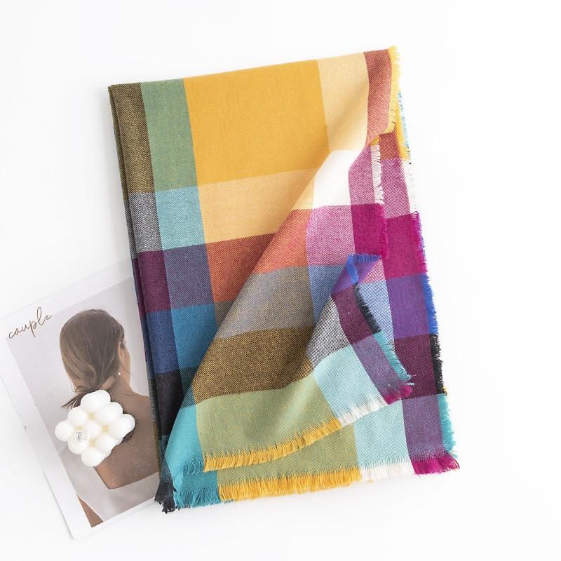 New Plaid Scarf Women's Autumn and Winter Retro Thickened British Style Shawl High End Atmosphere Warm Scarf
