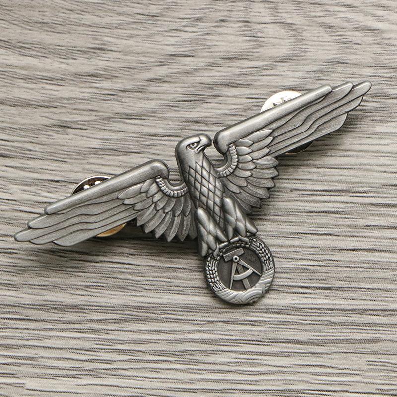 

орлиний значок металевий значок колекція сувенірів