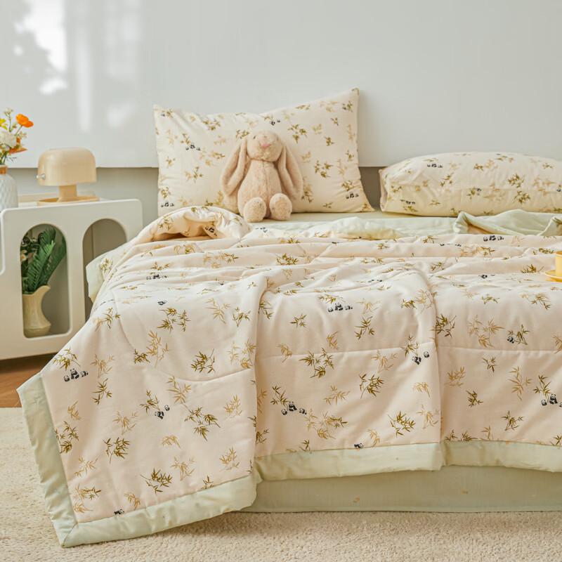 Yalu Kung Fu Bear 100% Cotton Lightweight Quilt