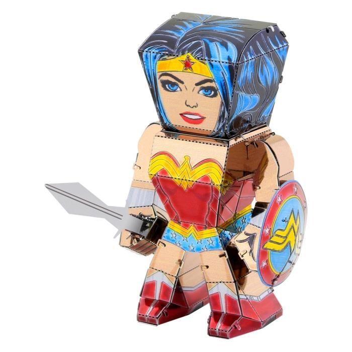 Metal Earth Fascinations Justice League Superman et Wonder Woman Puzzle 3D en métal