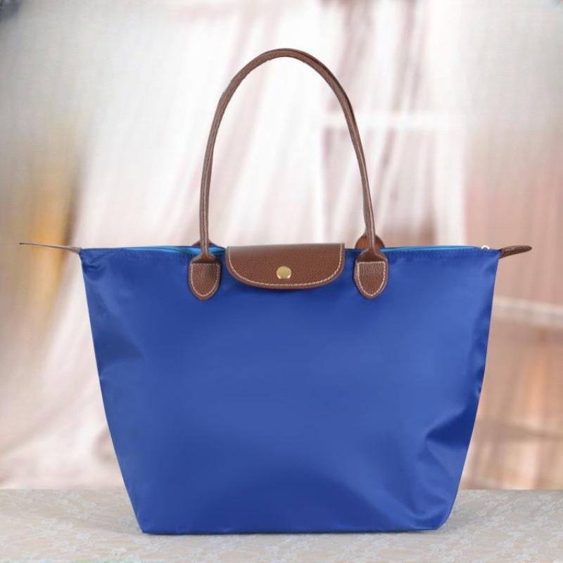 Neue Nylon Strand Tote Tasche Mode Frauen Handtasche Tote Oxford Schulter Taschen Weibliche Wasserdichte Knödel Falten Einkaufstasche