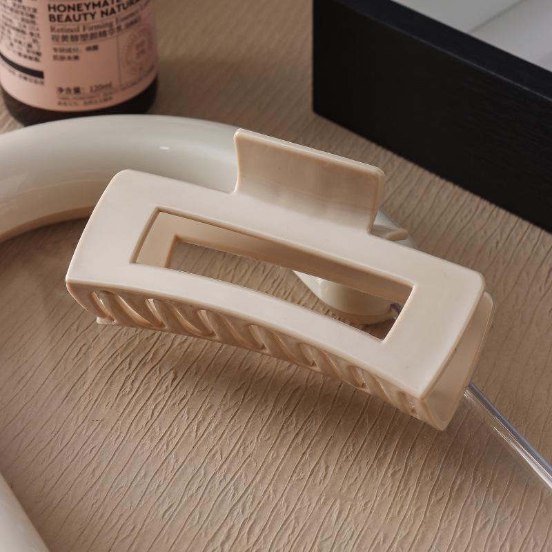 Soft Silicone Shark Hair Claw, Non-Slip Round Hair Clip for Women 7