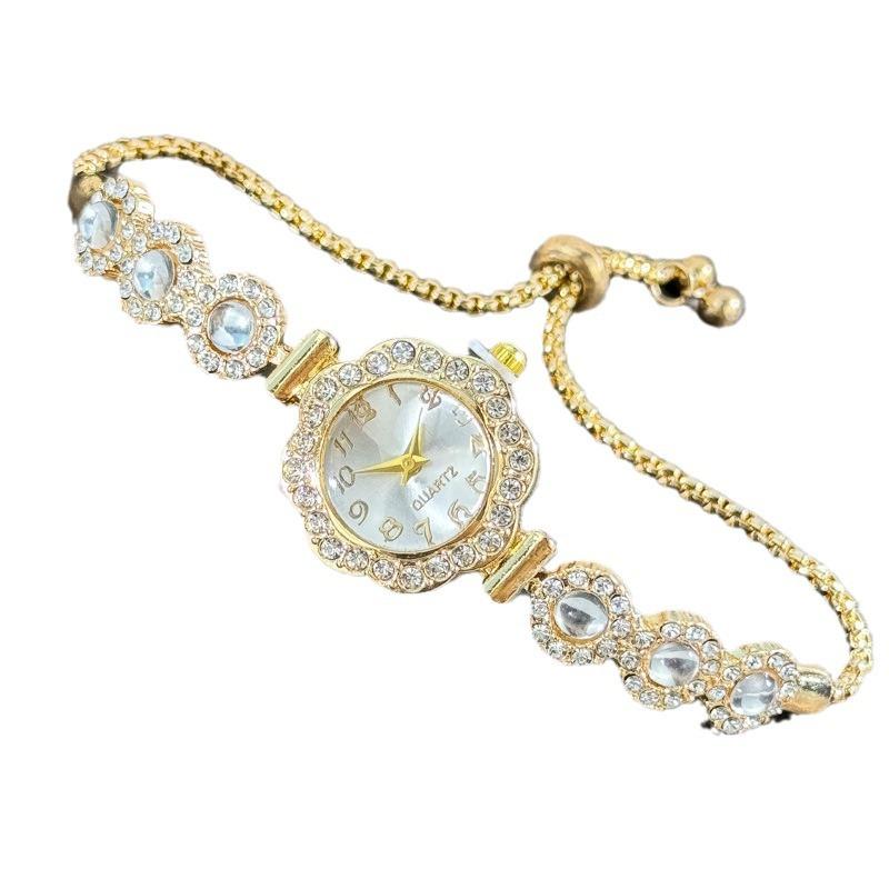 New Diamond Flower Chalcedony Diamond Women's Watch Temperament Fashion Women's Student Pull-up Bracelet Watch