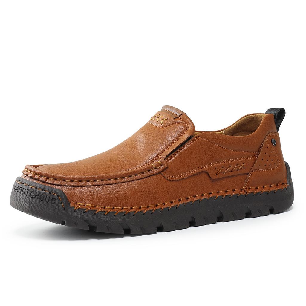 Moda 2025 Nuovi Mocassini da Uomo Traspiranti Slip on Scarpe da Guida Italiane Chaussure Homme Vera Pelle Uomo Scarpe Casual Fatte a Mano
