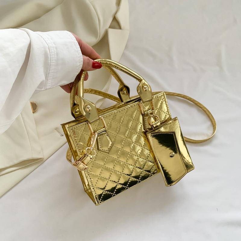 Trendy Shoulder Handbag Stylish Square Bag With Spacious Design For Daily Use