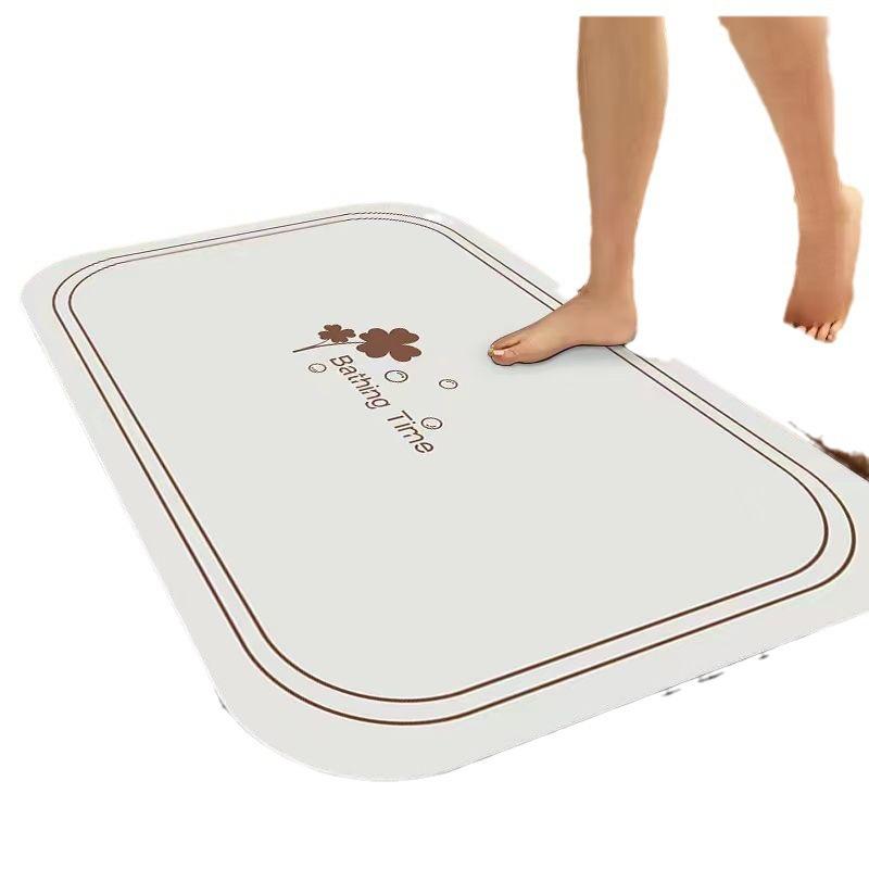 Four-leaf Clover Soft Diatom Mud Bathroom Mat Household Toilet Toilet Door Non-slip Quick Drying Mat