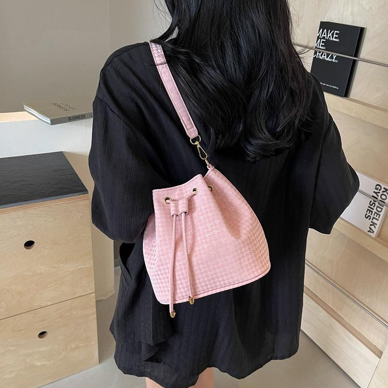 Solid Color Popular Bags In Summer New Fashion Trendy One-shoulder Simple Oblique Cross Casual Commuter Bucket Bag