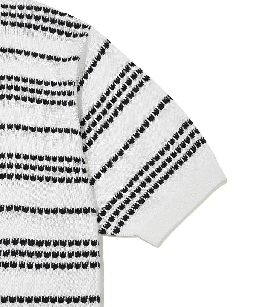 WACKY WILLY Basic Logo Striped Collar Sweater Cream