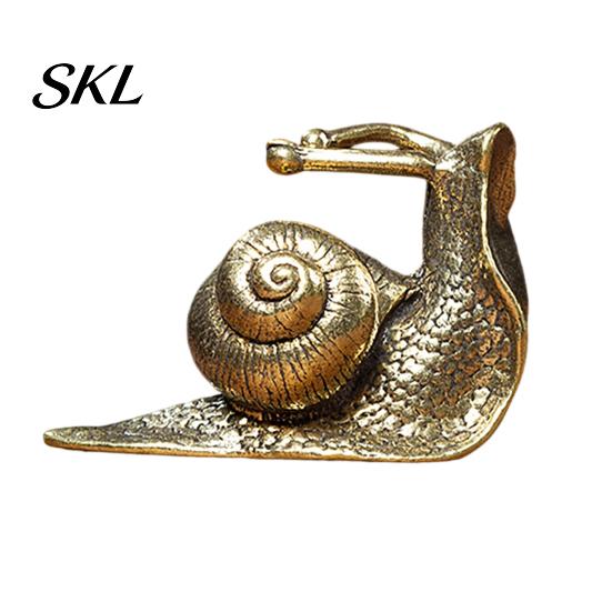Tea Table Sculpture Vintage Bronze Snail Sculpture, Metal Animal Statue, Slow Living Desk Life Decor for Home Office Table, Garden Yard Ornament Gift