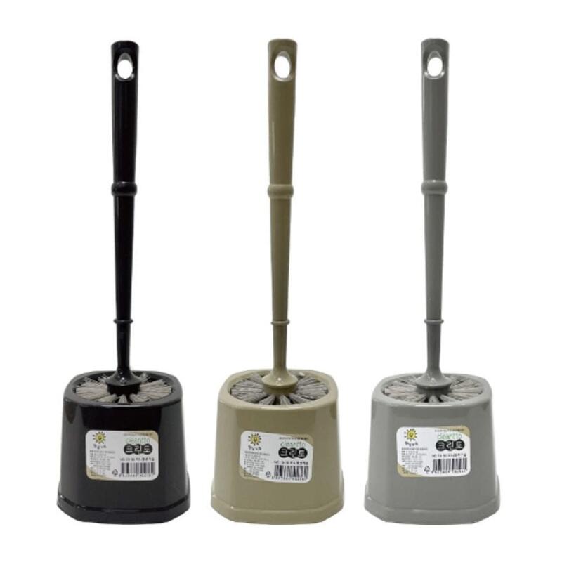 

1 mini toilet brush